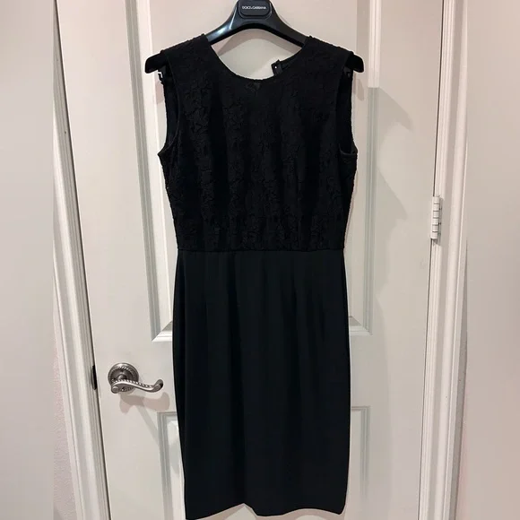 Dolce & Gabbana Black Lace Midi-Length Dress - Picture 1 of 9